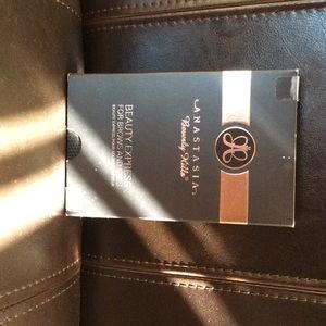 Anastasia of Beverly Hills Brows and Eye makeups